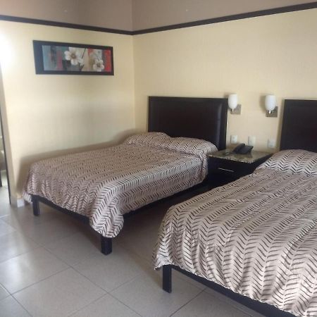 Jalyd Inn Irapuato Dış mekan fotoğraf